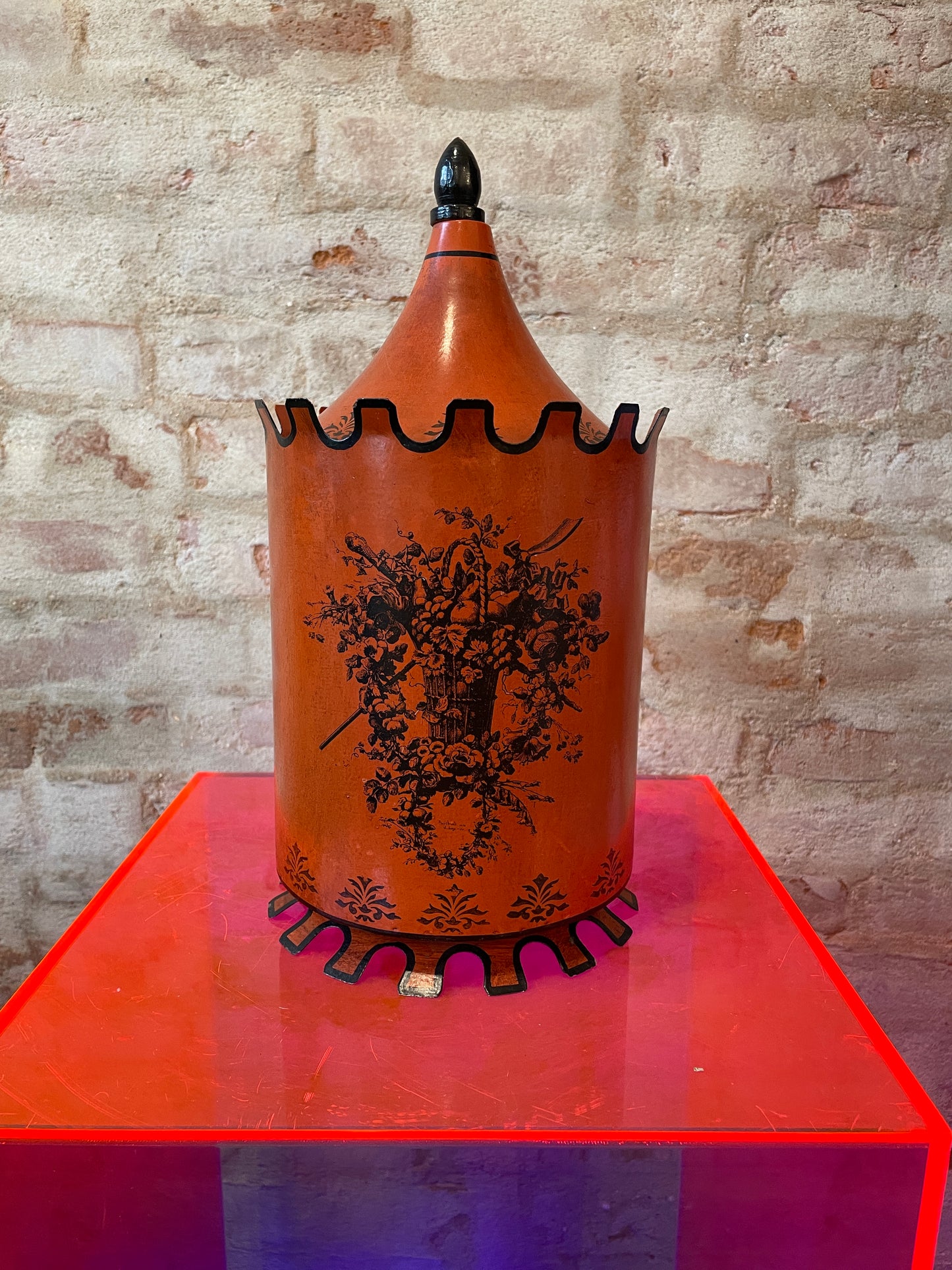 Italian Toleware Metal Footed Urn